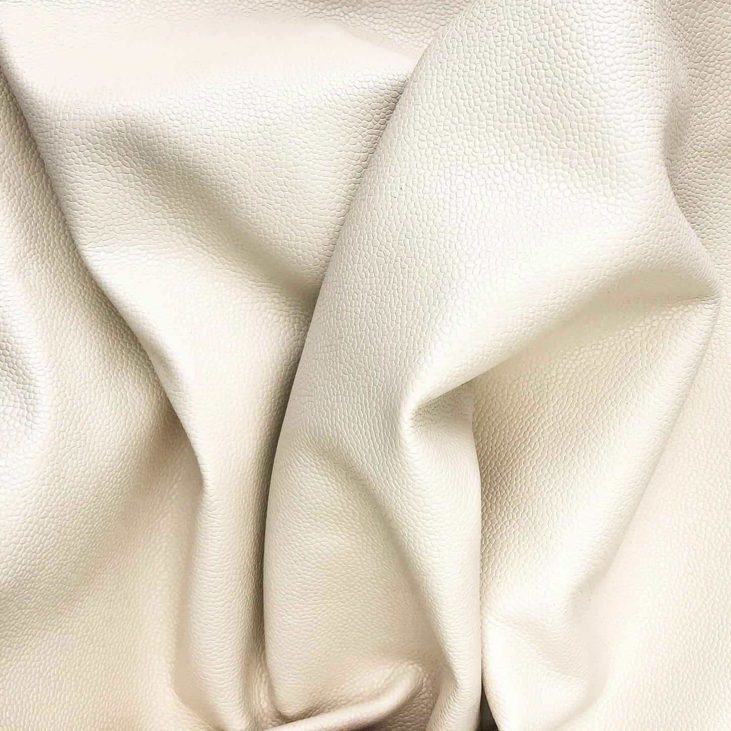 Milk White Textured Lambskin 1.0mm/2.5oz / MILKY WHITE PEBBLED 922