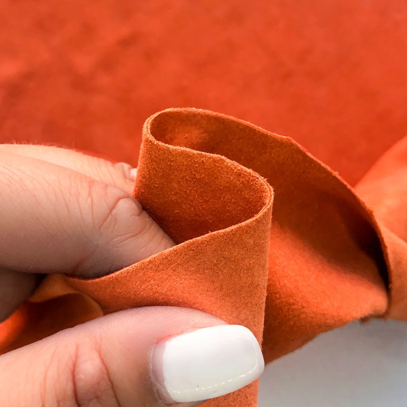 Orange Suede Lambskin Thin 0.6 mm / 1.5 oz / DUSTY ORANGE 911