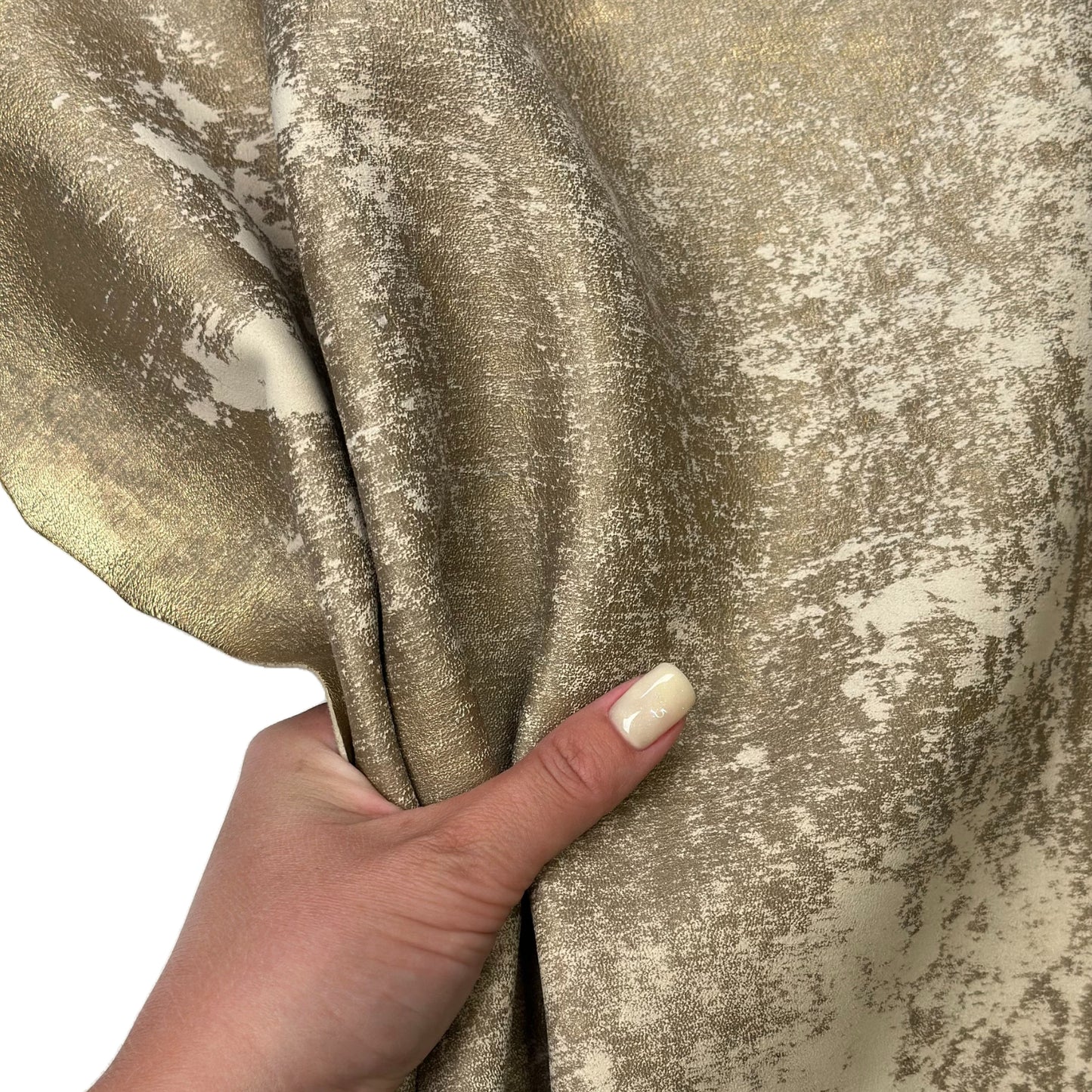 Metallic Gold Lambskin With Light Beige Undertones And A Vintage, Distressed Look 1.2-1.3mm//3-3.25oz