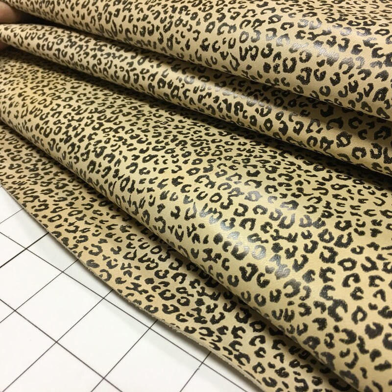 Small Spots Print Lambskin Leather 0.7mm/1.75oz ICED COFFEE 696