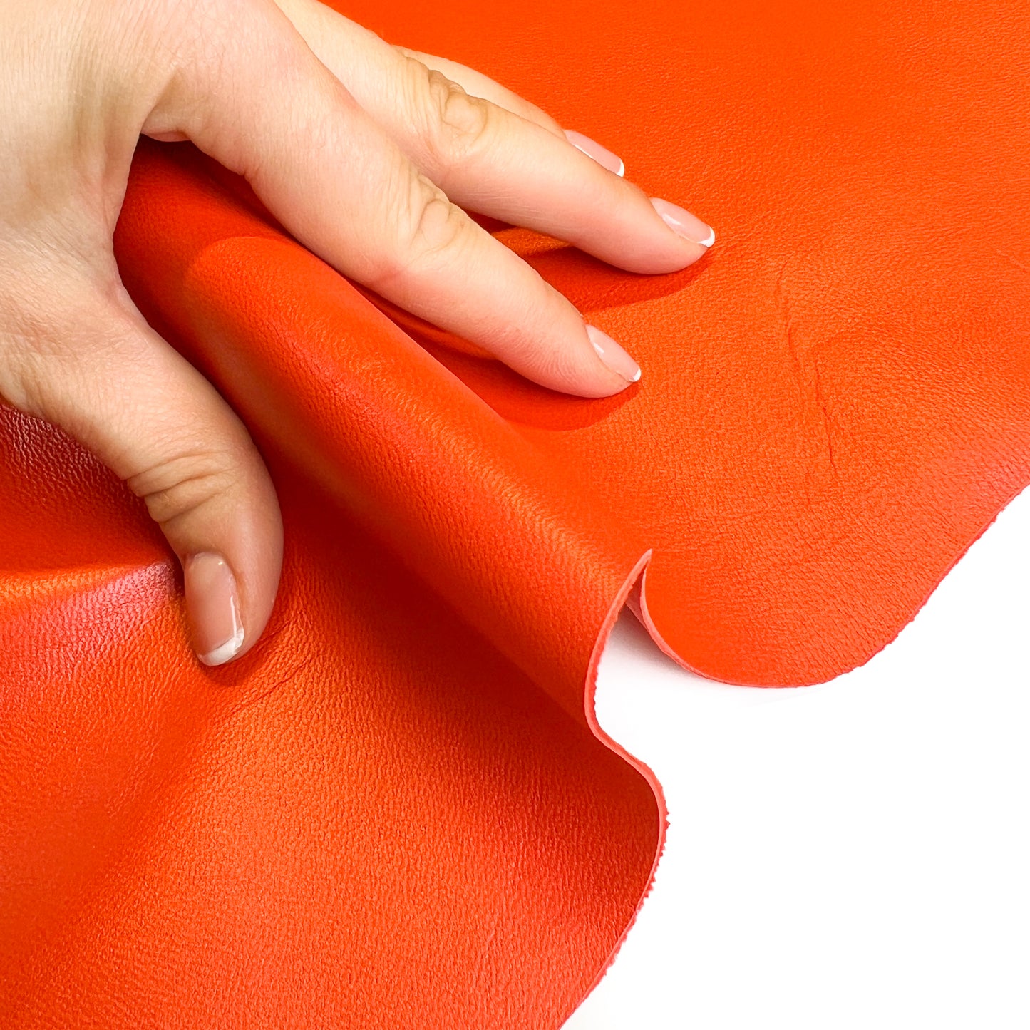 Bright Orange Lambskin Leather 0.9mm/2.25oz / ORANGE SATIN 570