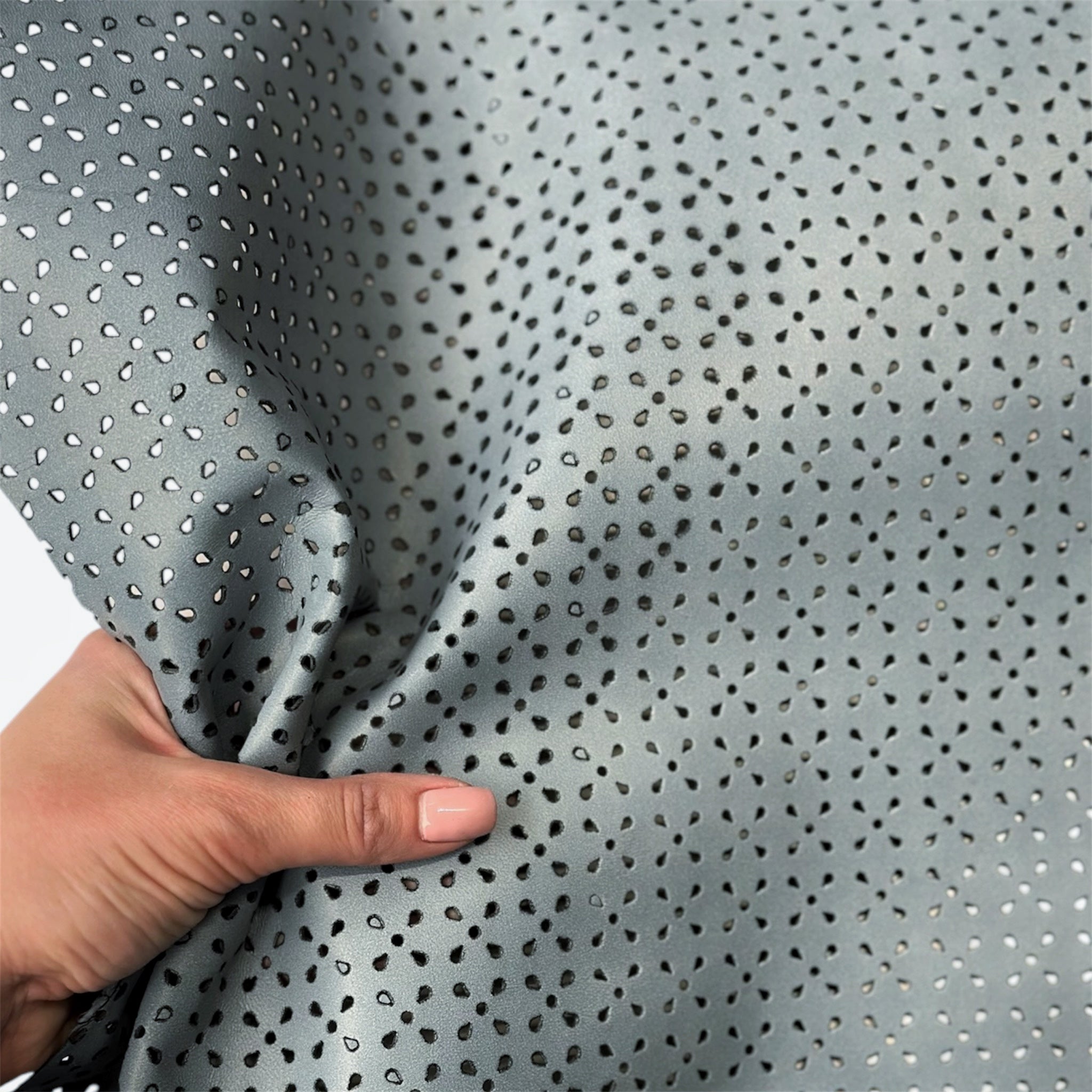 Blue Perforated Lambskin 0.8mm/2oz BLUE DUST 1557