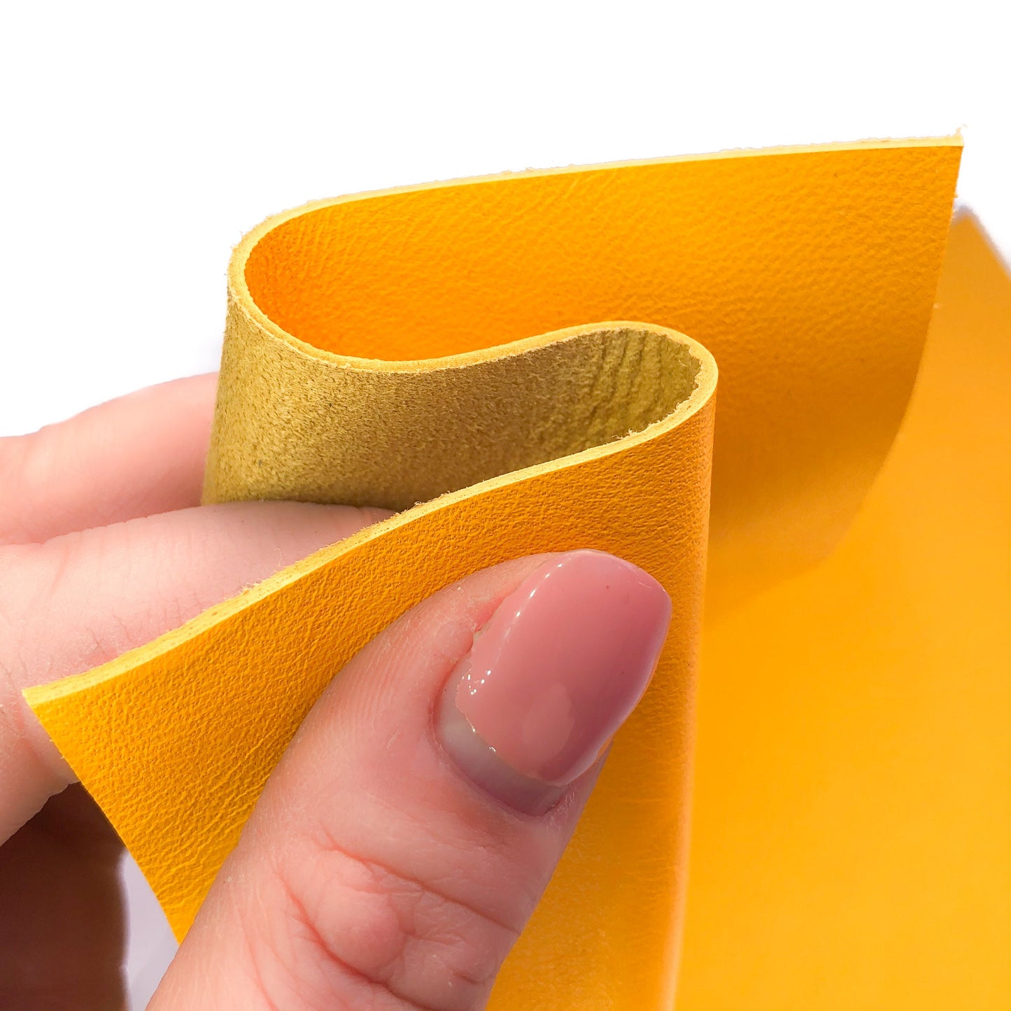 Yellow Lambskin Leather 0.8mm/2oz / PRIMROSE YELLOW 758