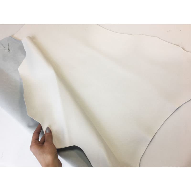 White Lambskin Suede 0.9mm/2.25oz / WHITE ALYSSUM 886