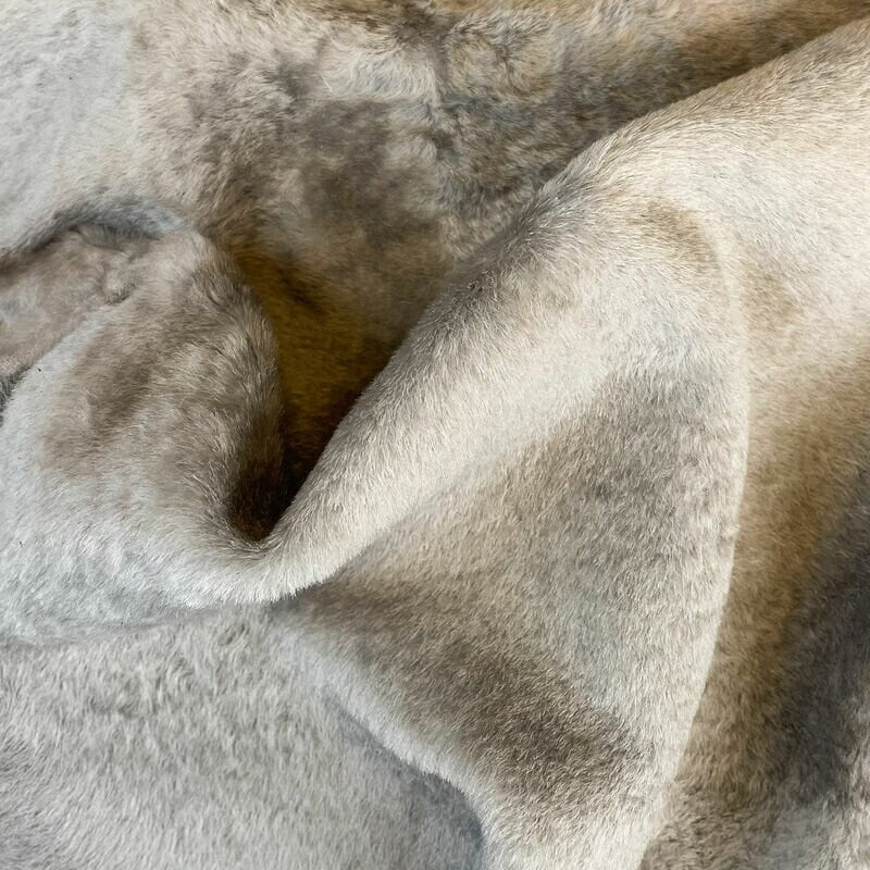 Supersoft Gray Shearling Thin Silvery Fur 1mm/2.5oz / DOVE SHEARLING 1394