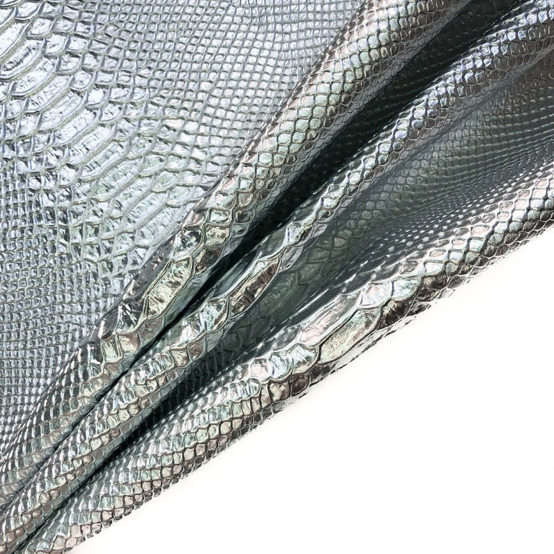 Metallic Light Silver Lambskin With Snake Print 0.9mm/2.25oz LIGHT SILVER SNAKE 897