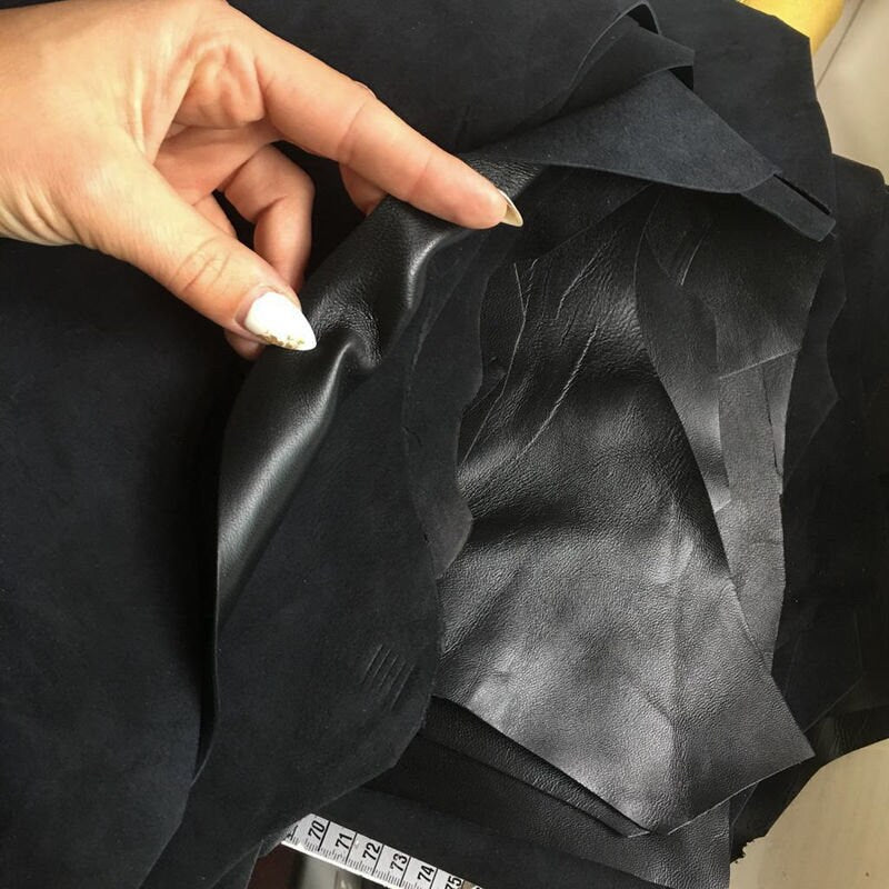 Black Lambskin Leather 2.5oz/1.0mm / ONYX BLACK 827
