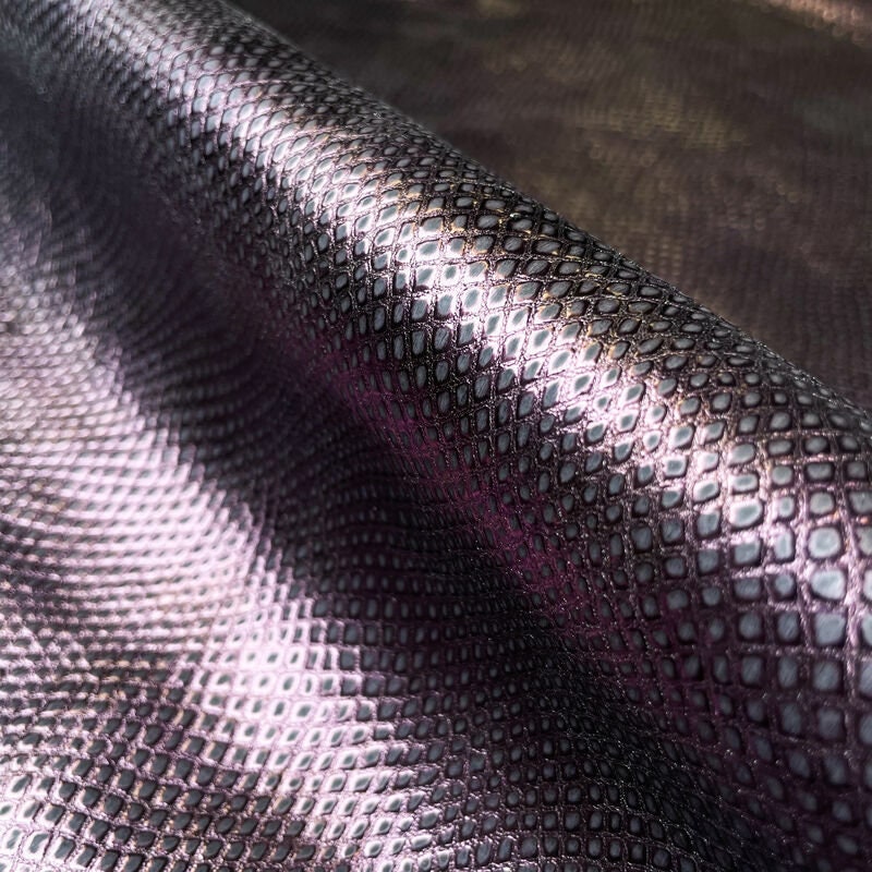 Metallic Purple Snakeskin Print Lambskin 0.8mm/2oz PURPLE SNAKE 1093