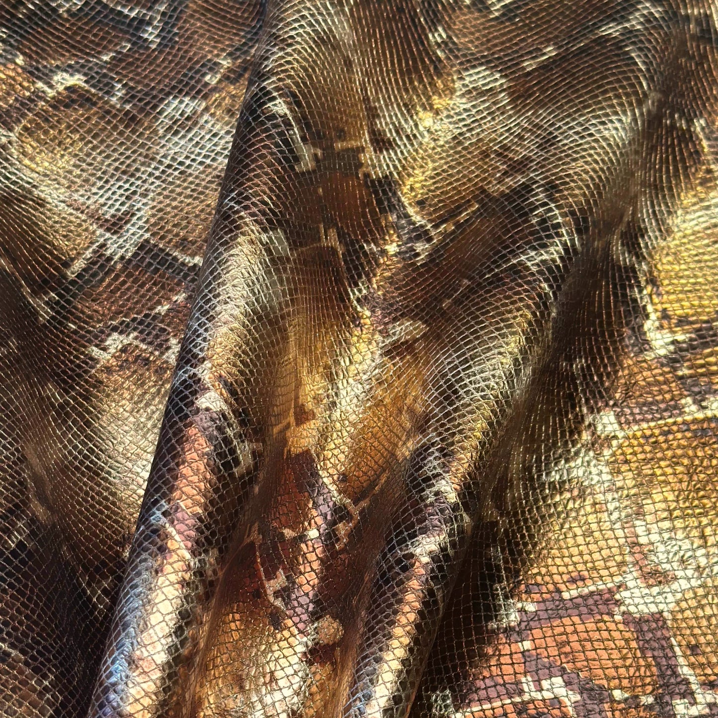 Unique Bronze Metallic Lambskin 1.1-1.2mm/2.75-3oz Bronze Snake 1636