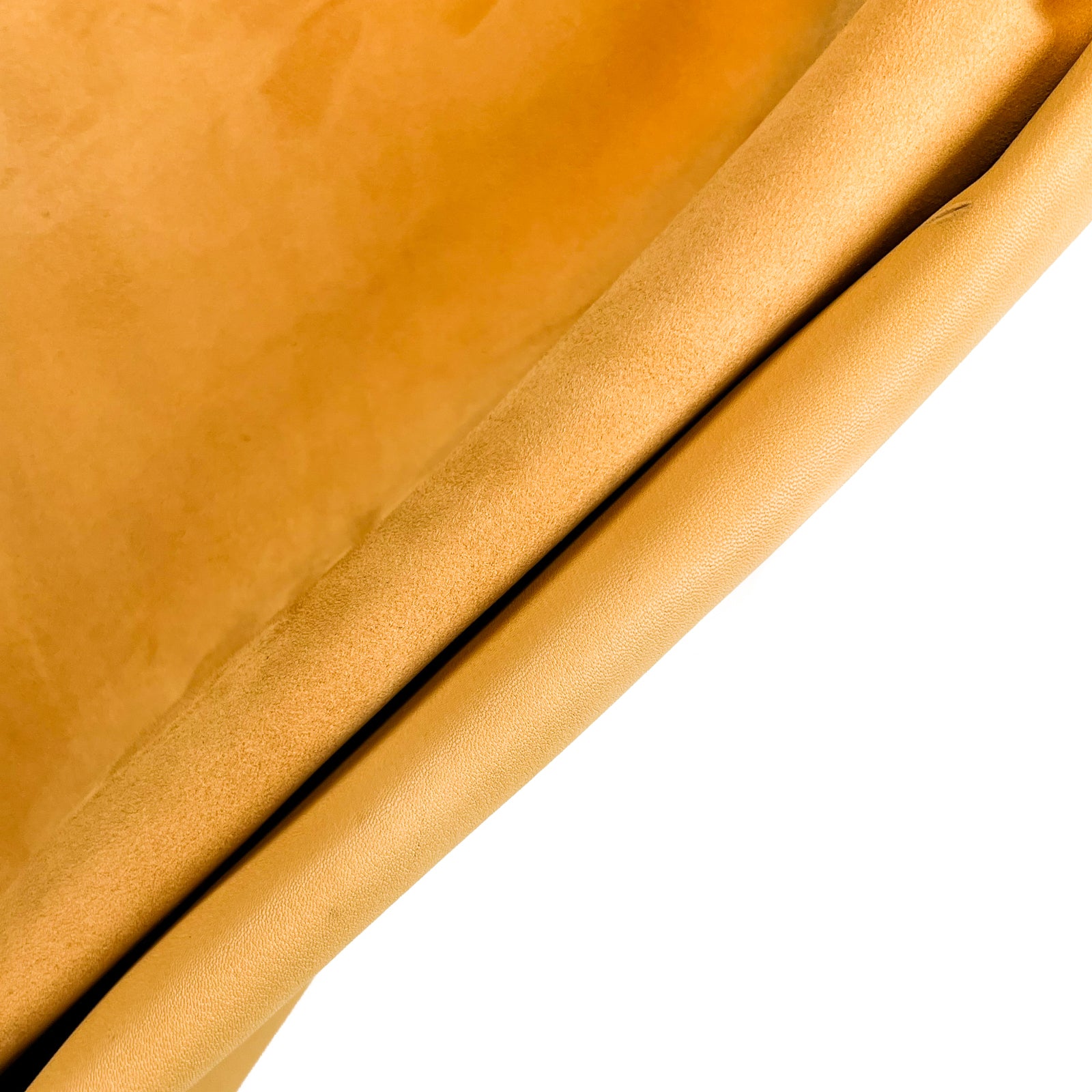 Soft Beige Suede Lambskin With Yellow Undertone 0.5mm/1.25oz / SPRUCE SUEDE 1433