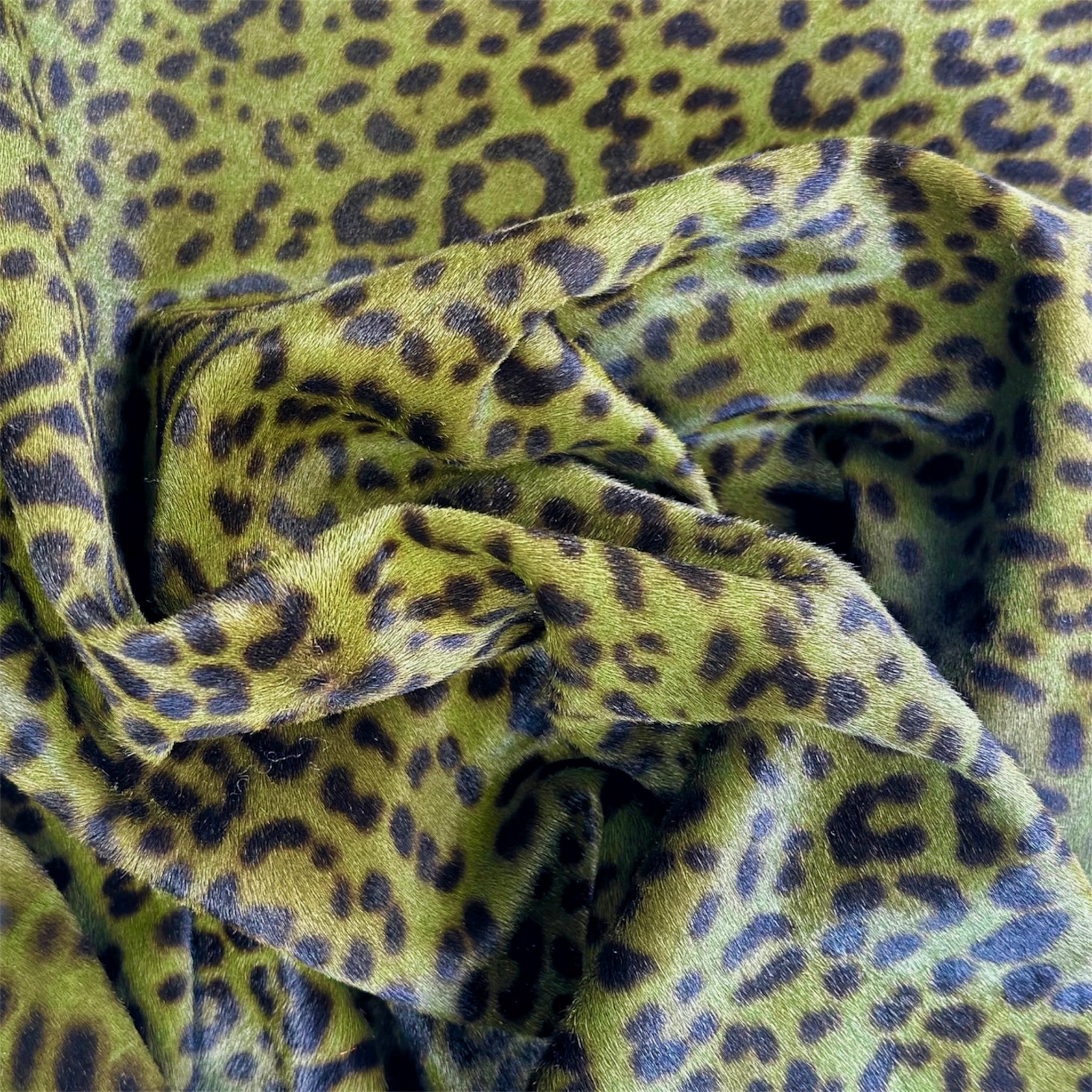 Green Pony Fur Leather With Leopard Print 0.8-0.9 mm/2-2.25oz Green Pony Leo 1578