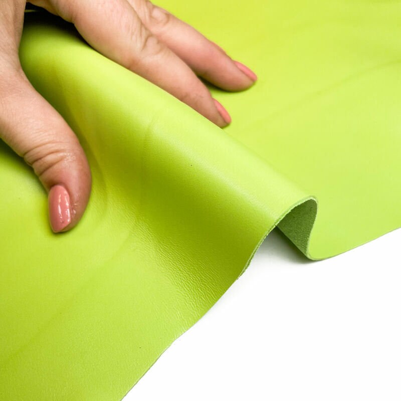 Juicy Lime Green Lambskin 0.8 mm/2oz / SHARP GREEN 1251