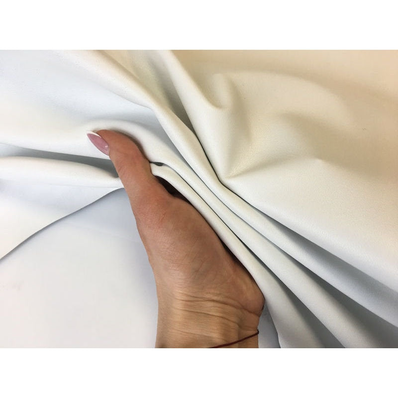 White Lambskin Suede 0.9mm/2.25oz / WHITE ALYSSUM 886