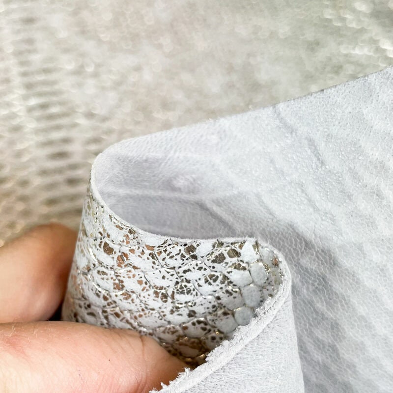 Light Metallic Snake Print Lambskin 1.0mm/2.5oz / ROYAL SNAKE 1286