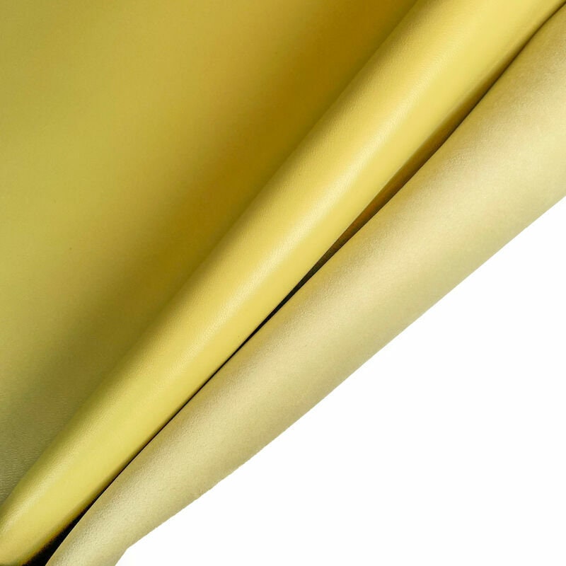 Light Green Lambskin Hides 0.7mm/1.75oz / LIMA BEAN 1166