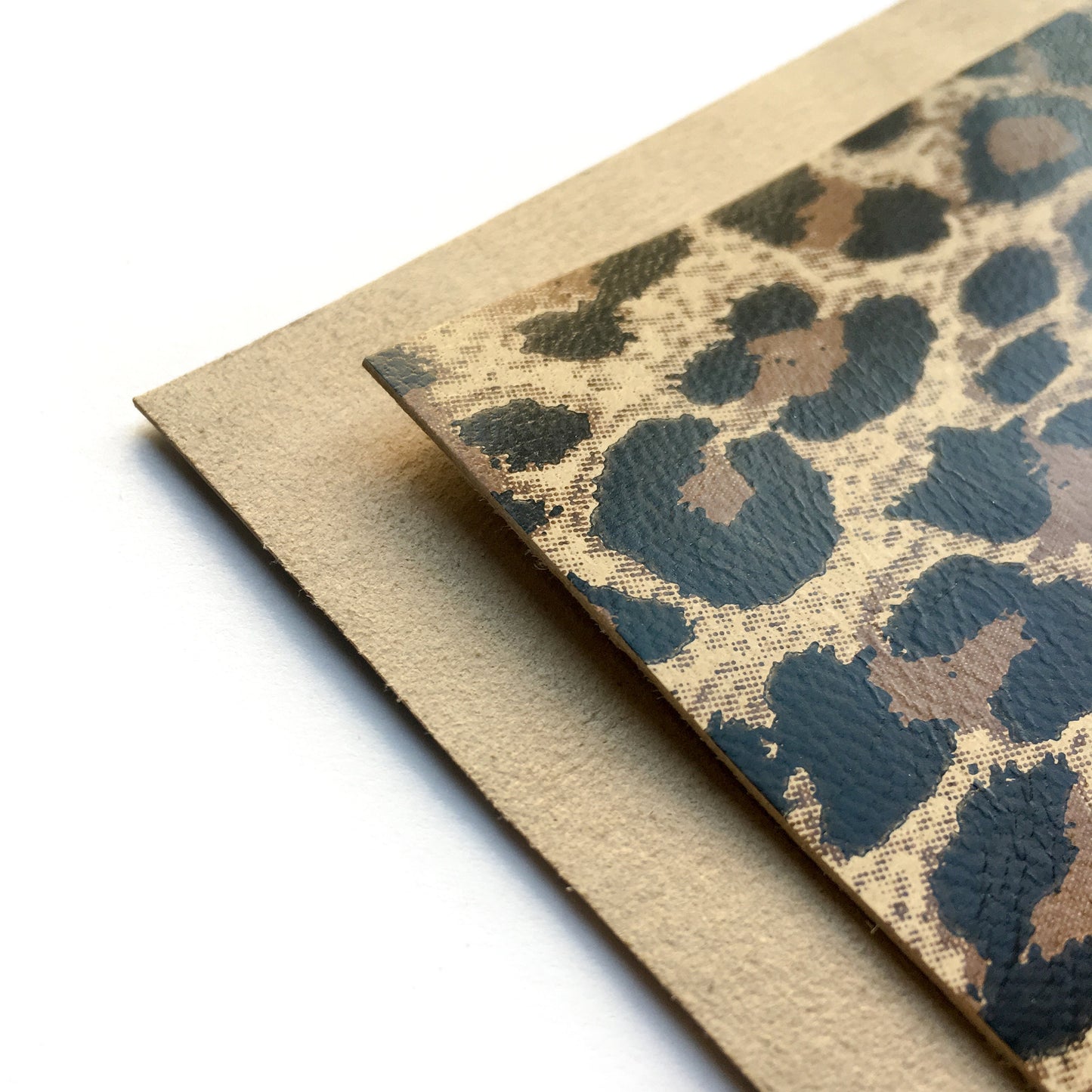 Leopard Lambskin Sheets 1.5oz/0.6mm / LEOPARD 695