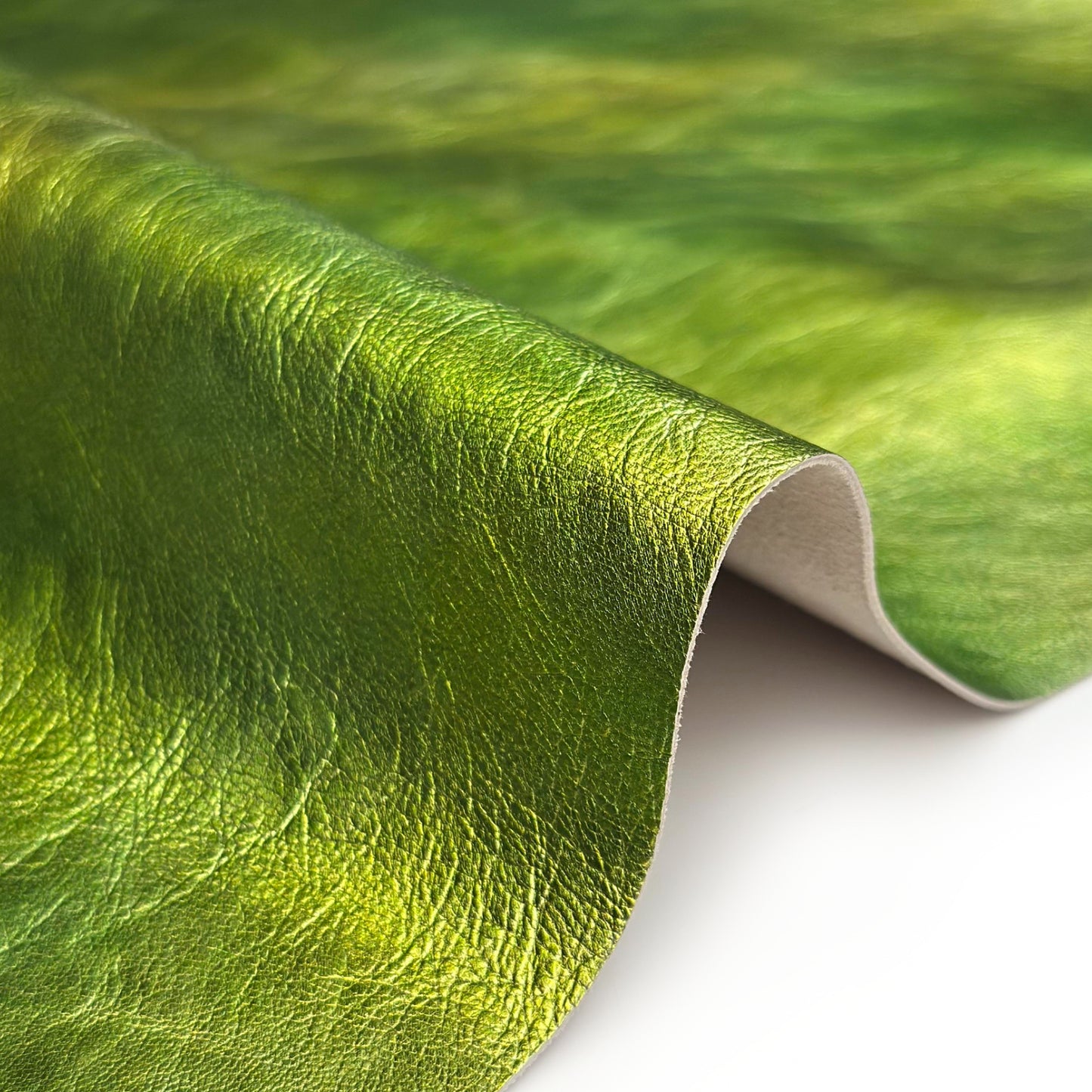Shiny Metallic Green Lambskin Leather With Yellow Hue 0.8mm//2oz YellowishGreen 1648