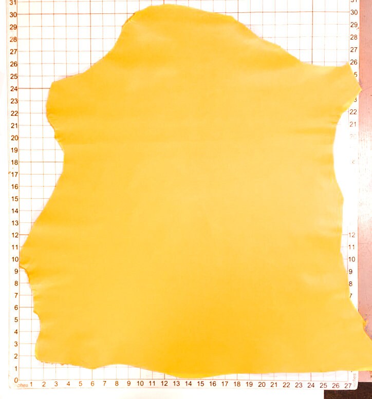 Yellow Lambskin Leather 0.8mm/2oz / PRIMROSE YELLOW 758