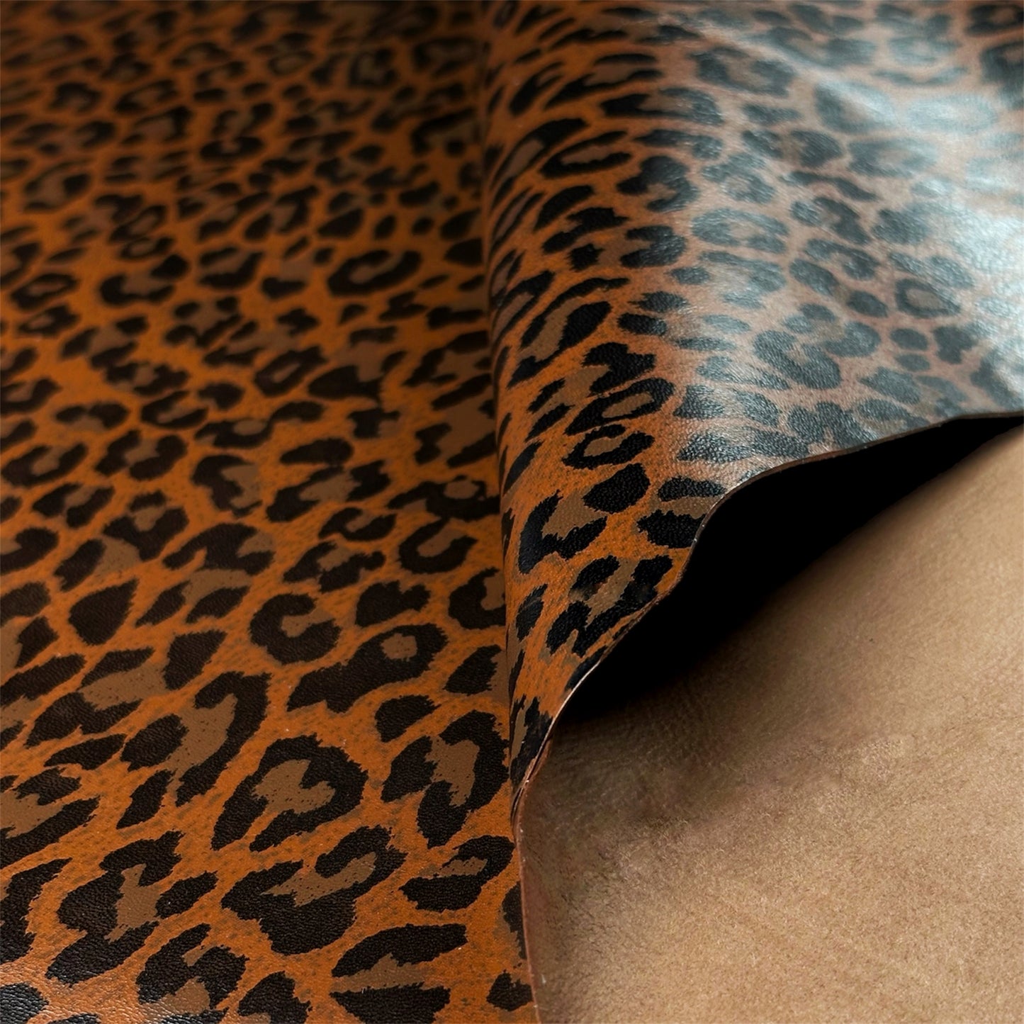Brown Patent Leopard Print On Lambskin Leather 0.8mm/2oz BROWN LEO 1569