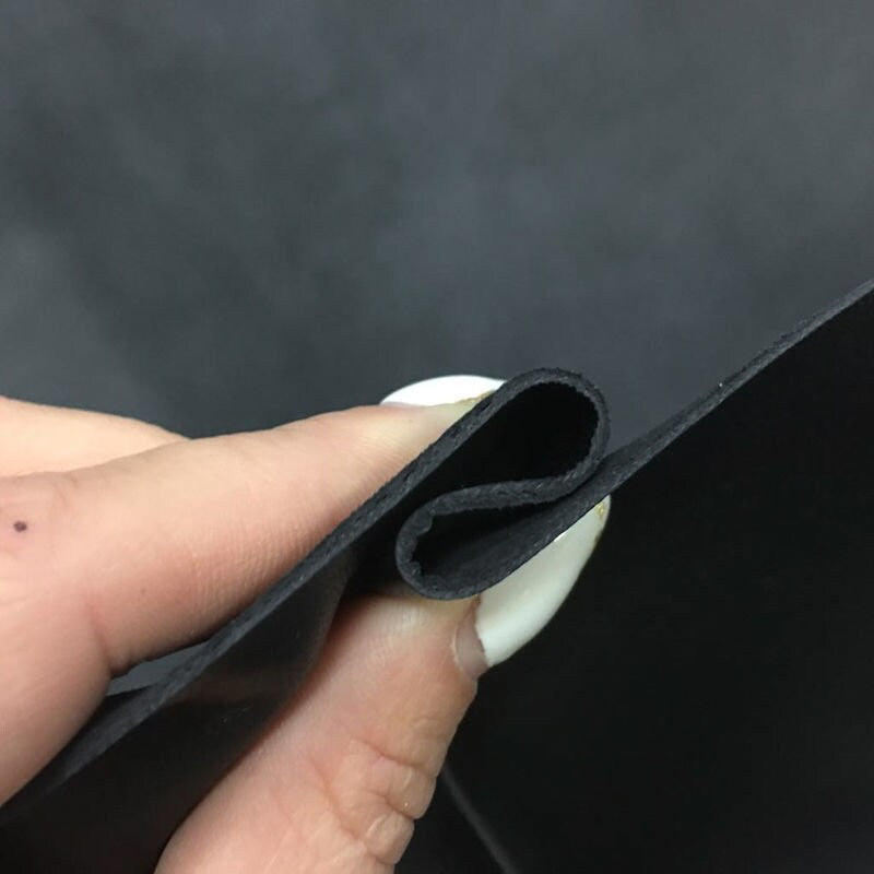 Black Lambskin Leather 2.5oz/1.0mm / ONYX BLACK 827