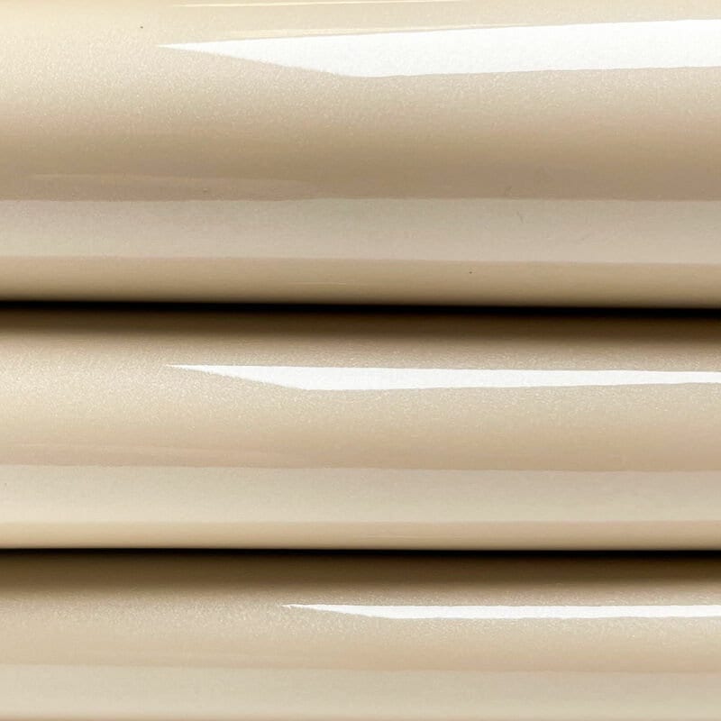 Light Creamy Patent Lambskin 0.9mm/2.25oz / CHAMPAGNE PATENT 1106