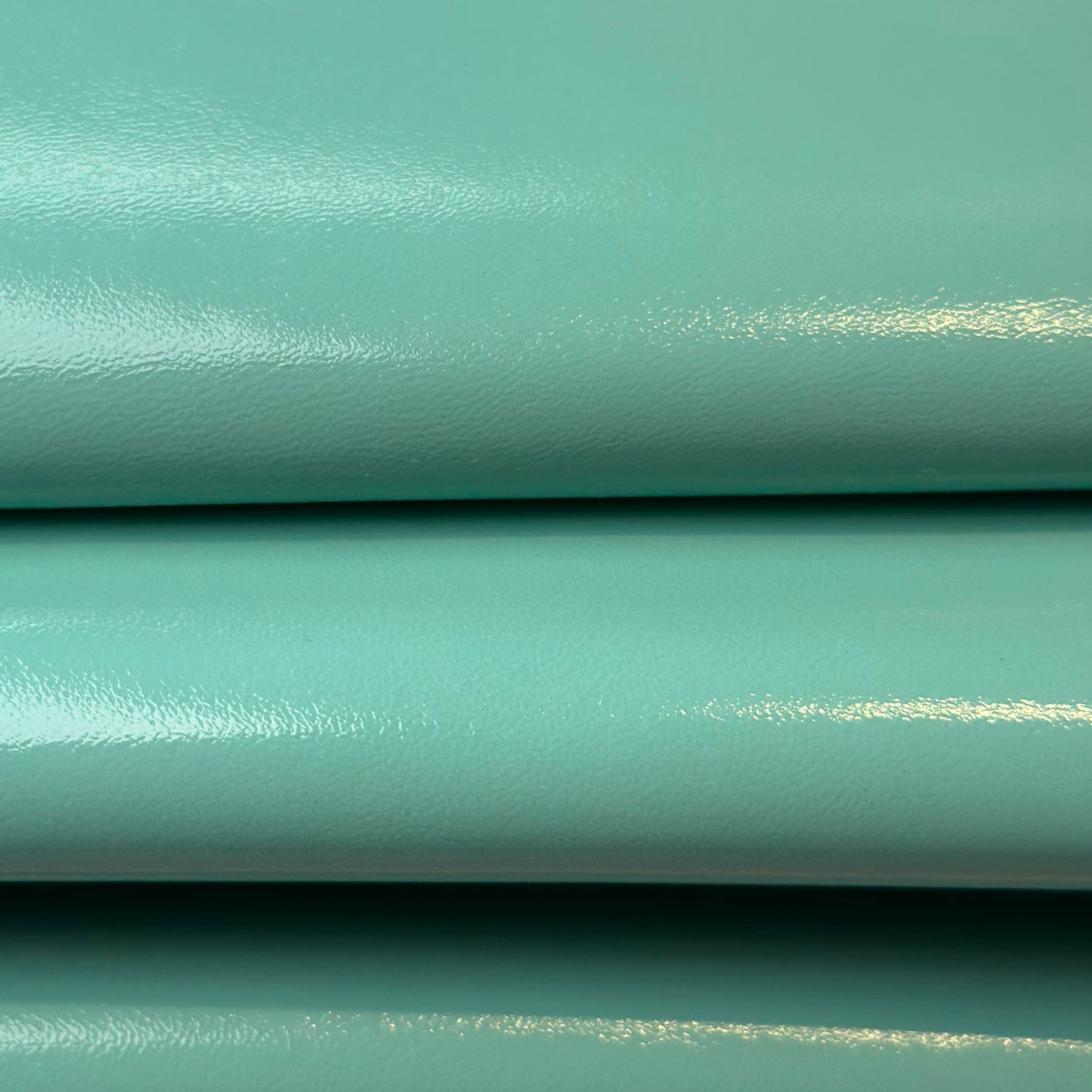 Aqua Glossy Lambskin Leather 1.4mm//3.5oz MINT AQUA 1659