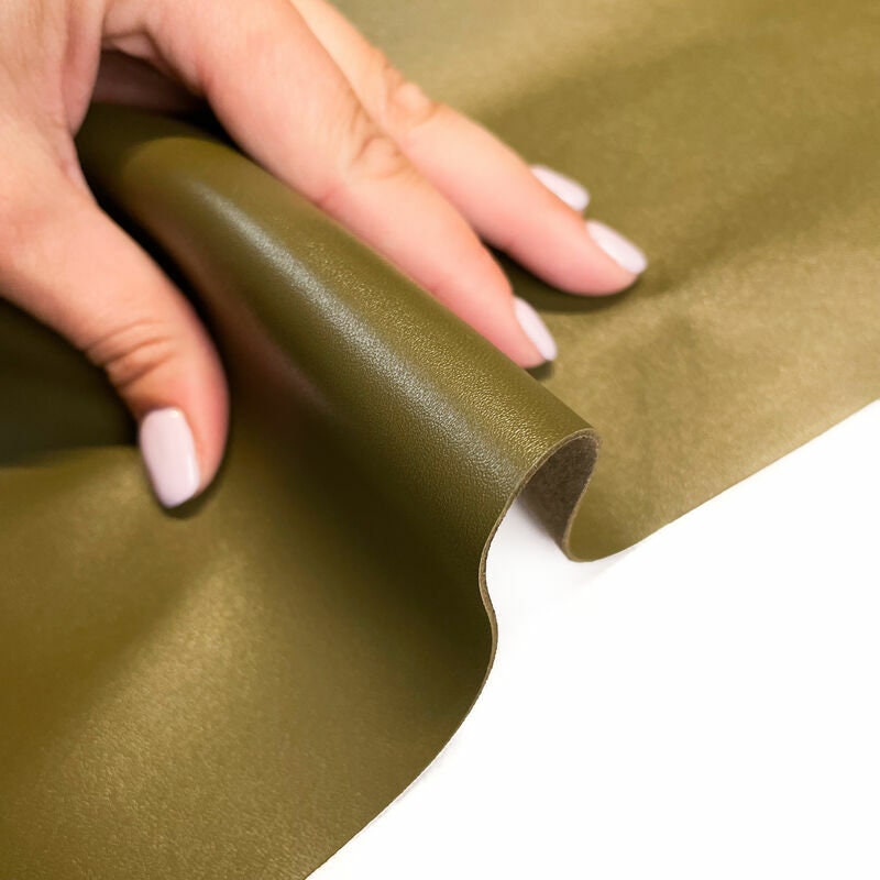 Moss Green Lambskin Leather 0.9mm2.25oz / MILITARY OLIVE 1327