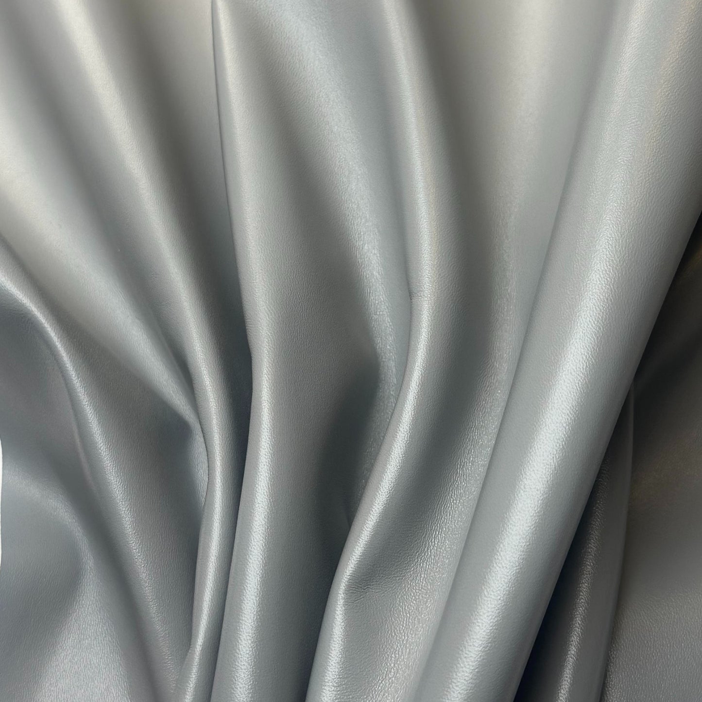 Gray Lambskin Leather 0.8-0.9mm//2-2.25oz ASH CLOUD 1647