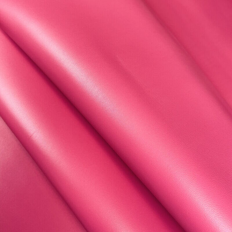 Classic Pink Lambskin CARMINE 1209 / 0.9mm/2.25oz