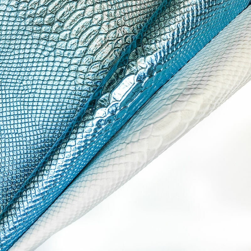 Light Blue Metallic Lambskin With Snake Print 0.7mm/2.5oz / TOPAZ SNAKE 1043