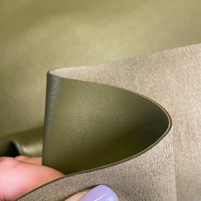 Moss Green Lambskin Leather 0.9mm2.25oz / MILITARY OLIVE 1327