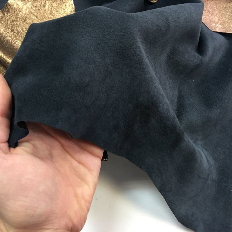 Bronze Metallic Lambskin Leather /0.7mm/1.75oz / CRUNCHY BRONZE 785