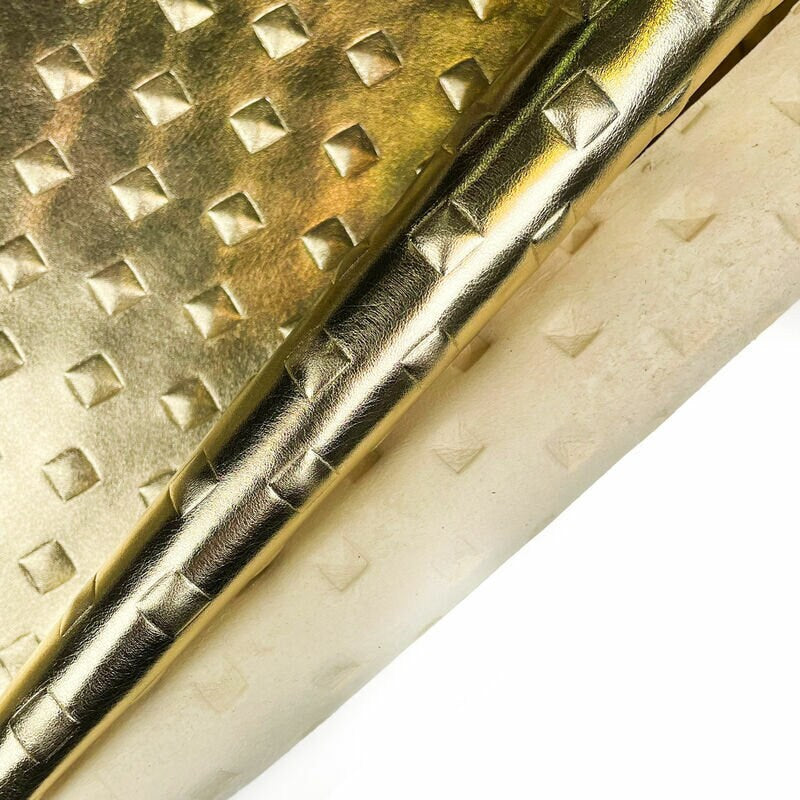 Metallic Gold Lambskin With Embossed Pyramid Studs 0.6mm/1.5oz / GOLD STUDS 1078