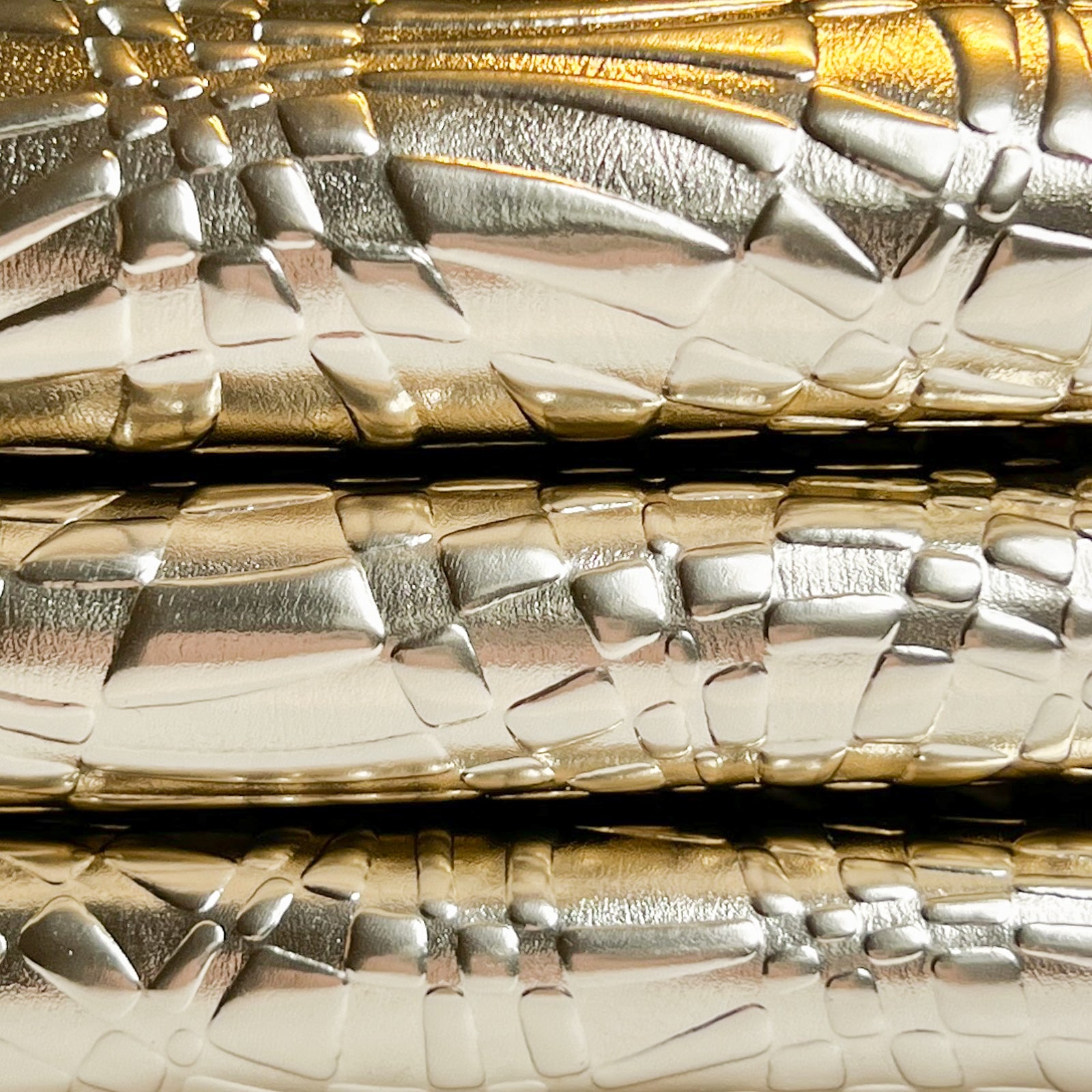 3D Light Gold Metallic Lambskin With Embossed Print 0.7mm/1.75oz LIGHT GOLD 1467