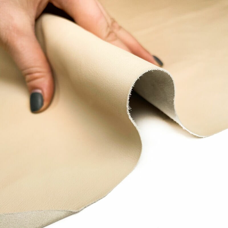 Beige Natural Dyed Lambskin Leather 0.5mm/1.25oz / PISTACHIO SHELL 1118