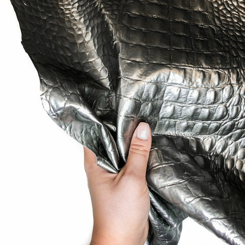 Metallic Matte Silver Crocodile Print Lambskin 0.7mm/1.75oz / MATTE SILVER CROCODILE 1046