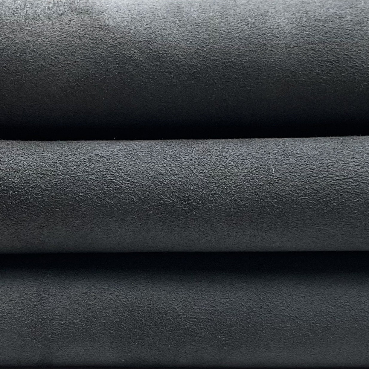 Gray Soft Suede Lambskin 0.8mm/2oz / IRON GRAY 713