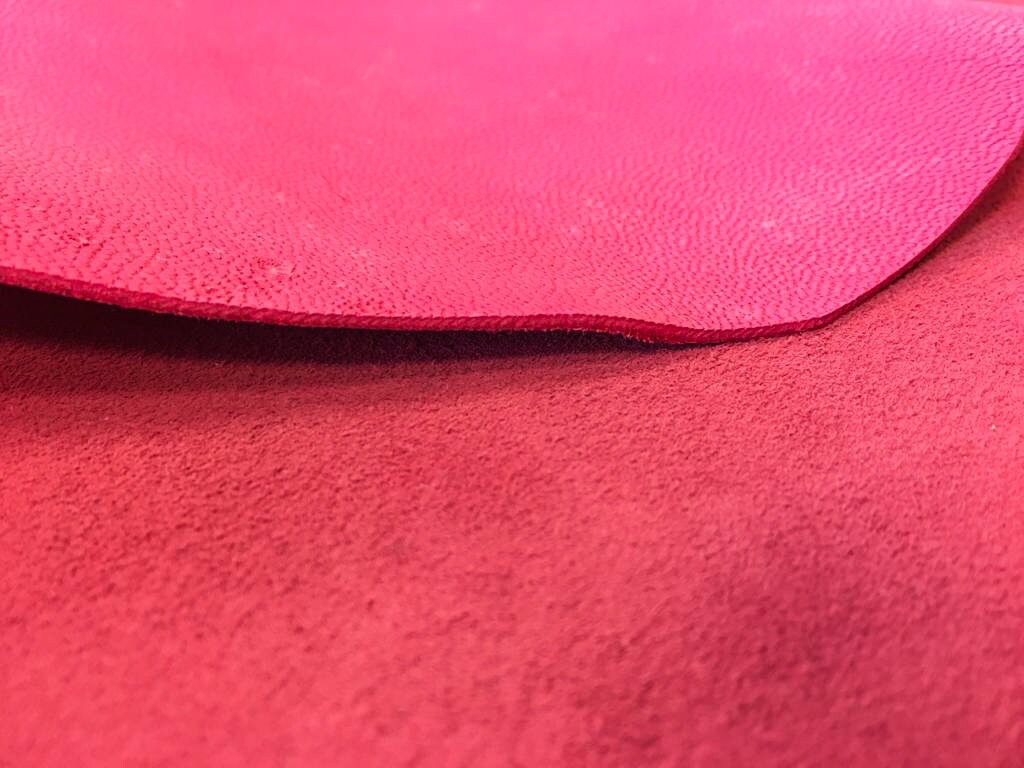 Red Suede Lambskin Thick 1.0mm/2.5oz / MINERAL RED 610