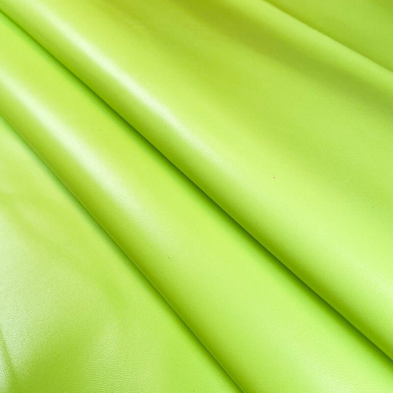 Juicy Lime Green Lambskin 0.8 mm/2oz / SHARP GREEN 1251