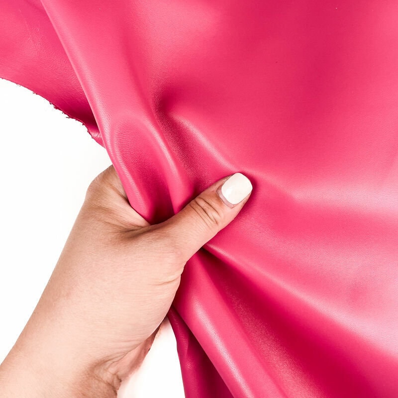 Classic Pink Lambskin CARMINE 1209 / 0.9mm/2.25oz