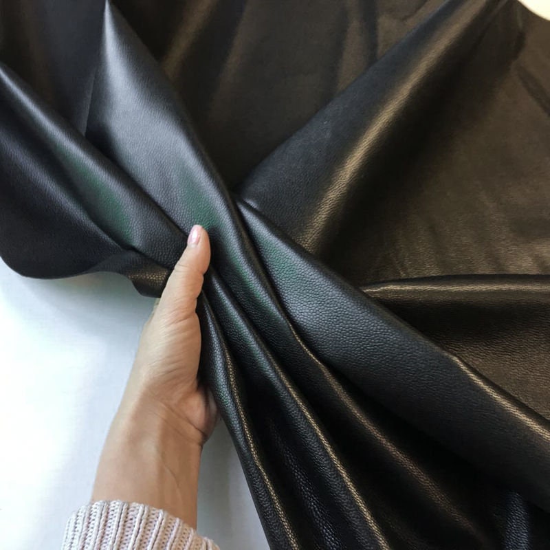 Textured Black Lambskin Leather 2oz/0.8mm / BUMPY BLACK 846