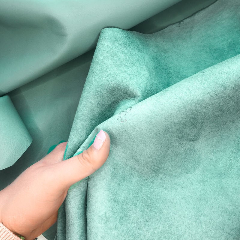 Pastel Green Lambskin Leather 2.25oz/0.9mm / SAGE GREEN 902