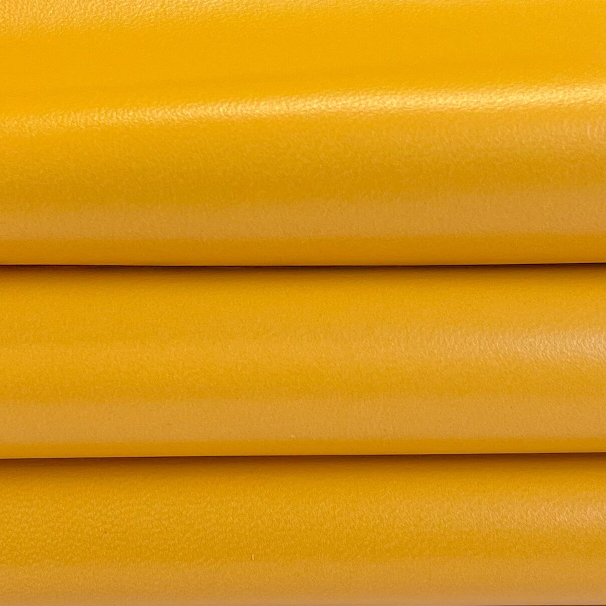 Yellow Lambskin Leather 0.8mm/2oz / GOLDEN ROD 485