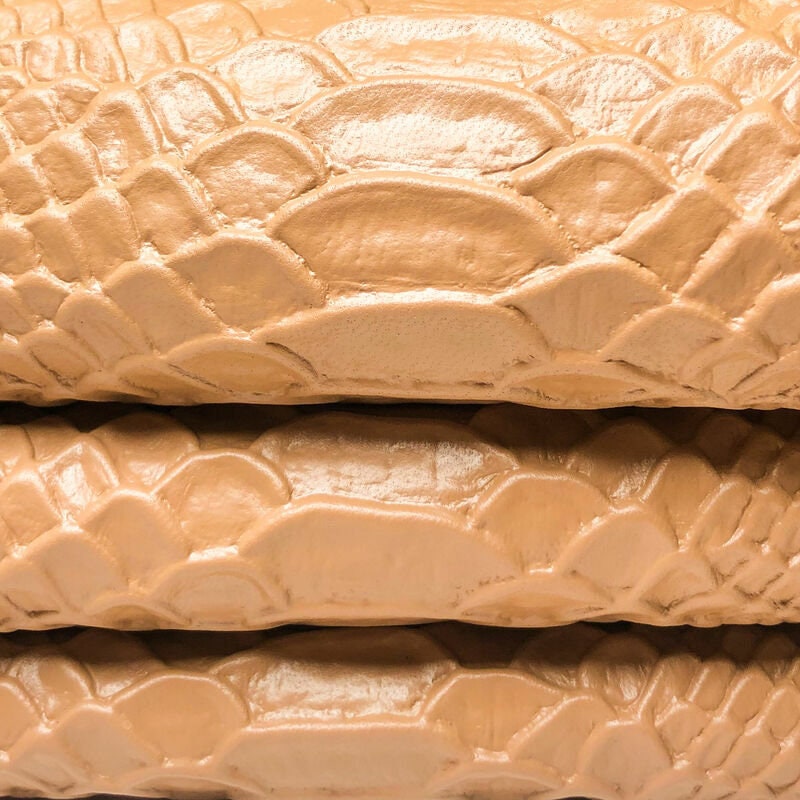 Nude Lambskin Hides With Snake Print 0.7mm/1.75oz / NUDE SNAKE 1039