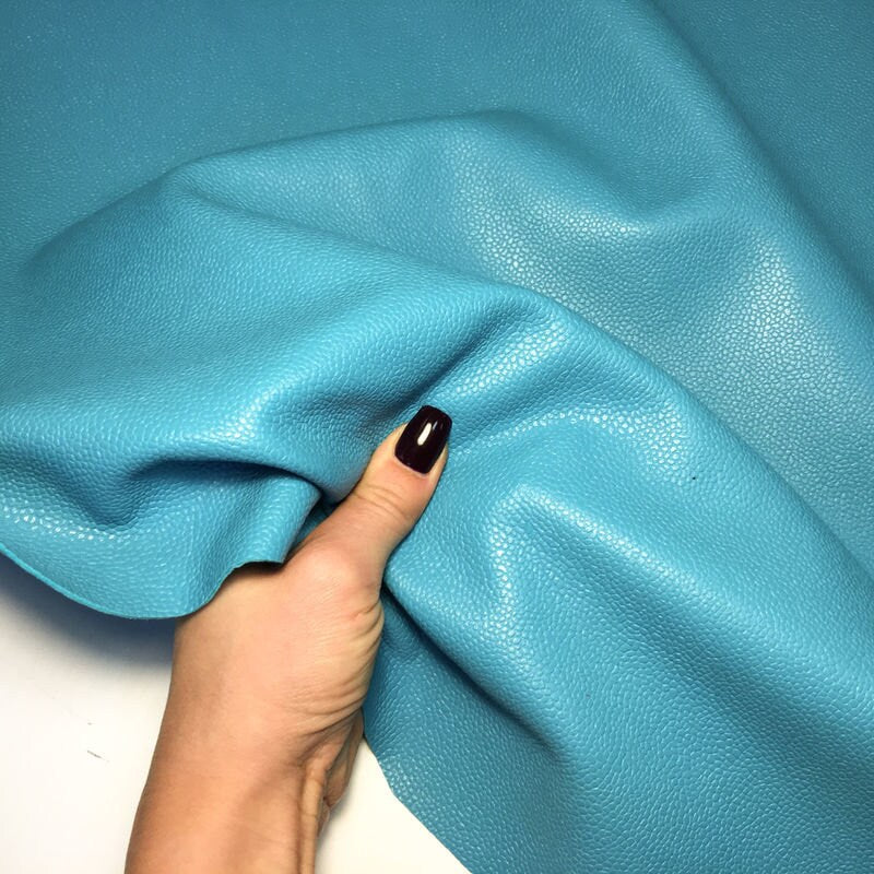 Turquoise Blue Pebbled Lambskin Leather 1.0mm/2.5oz / MAUI BLUE 867