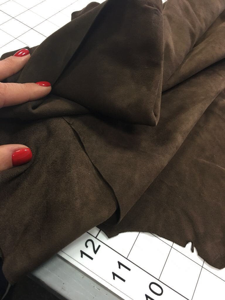 Deep Brown Suede 0.9mm/2.25oz / COLATE 275