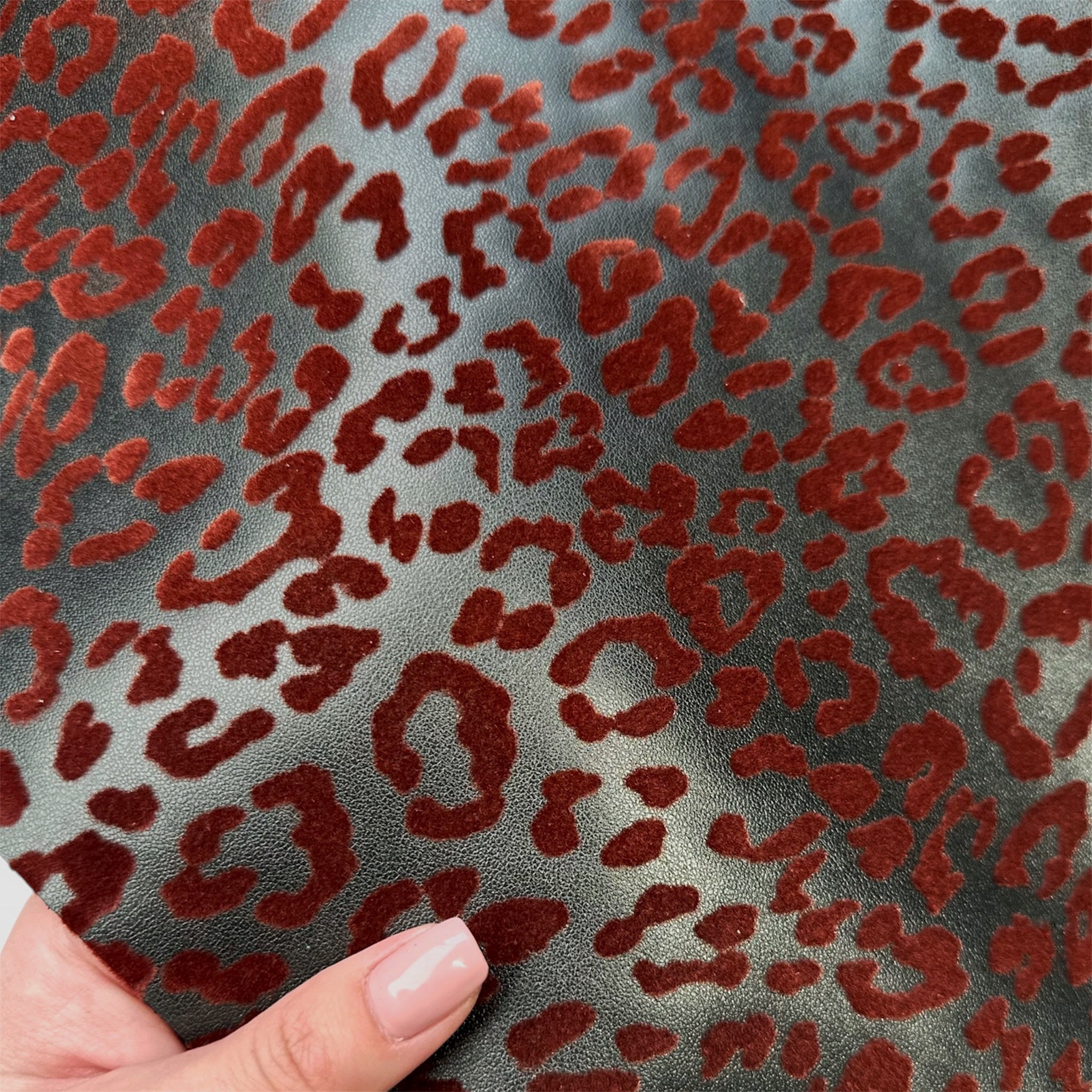 Red Velvet Leopard Print Lambskin 0.9-1mm // 2.25 - 2.5oz VELVET LEO 1546