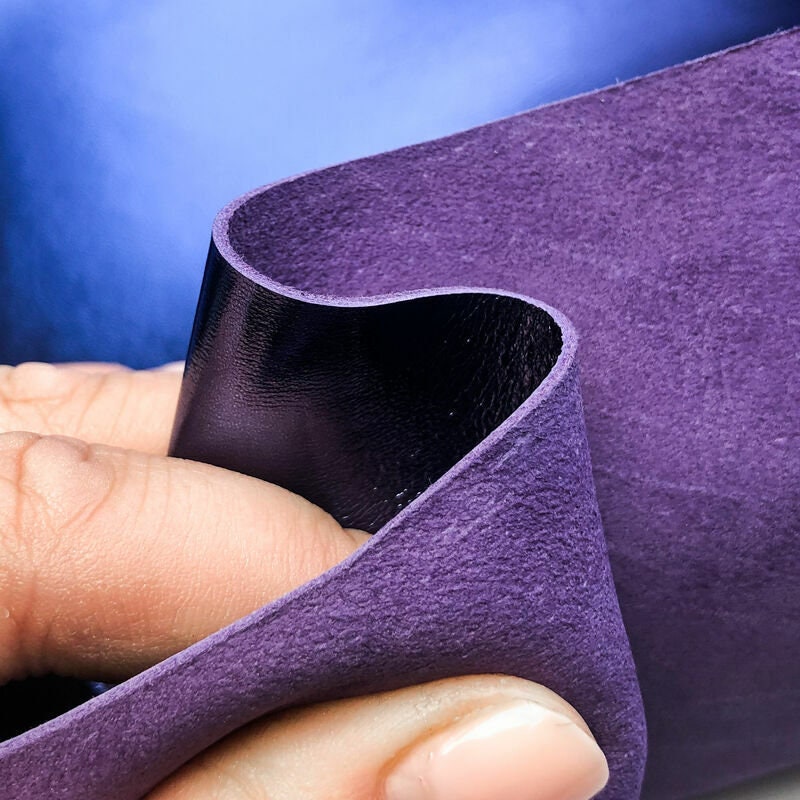 Reflective Purple Mirror Lambskin Hides 0.9mm/2.25oz / DEEP COBALT 971