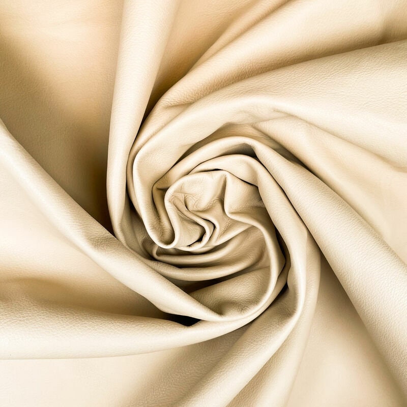 Beige Natural Dyed Lambskin Leather 0.5mm/1.25oz / PISTACHIO SHELL 1118