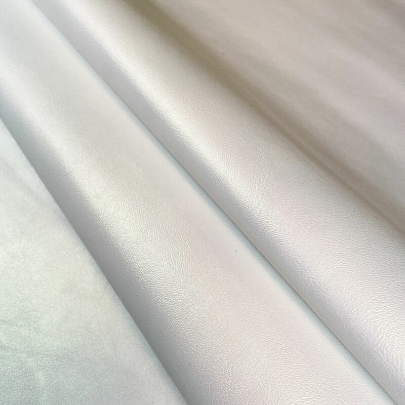 Smooth White Lambskin Hide 1.0mm/2.5oz / WHITE PEARL PERLAMUTER 1165